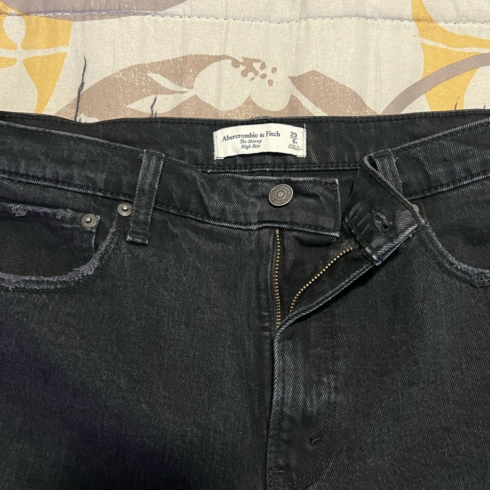 Abercrombie & Fitch The Skinny High Rise 👖
